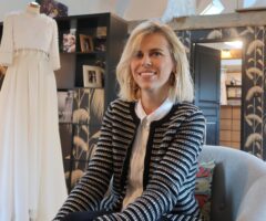 Claire Fournier : Un Mariage Élégant et l’Inspiration des Robes de Mariée en Dentelle de Caudry